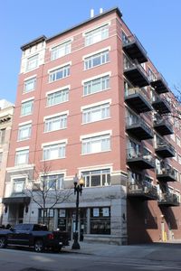 1429 N Wells St APT 203, Chicago, IL, 60610