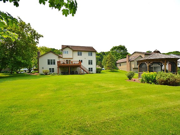 5th image of 82 Waterford Way