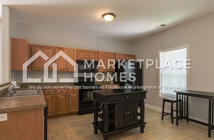35 Greenbrook Ct — Photo 7