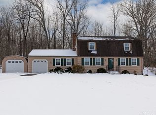 10 Apple Tree Rd, Bethel, CT 06801