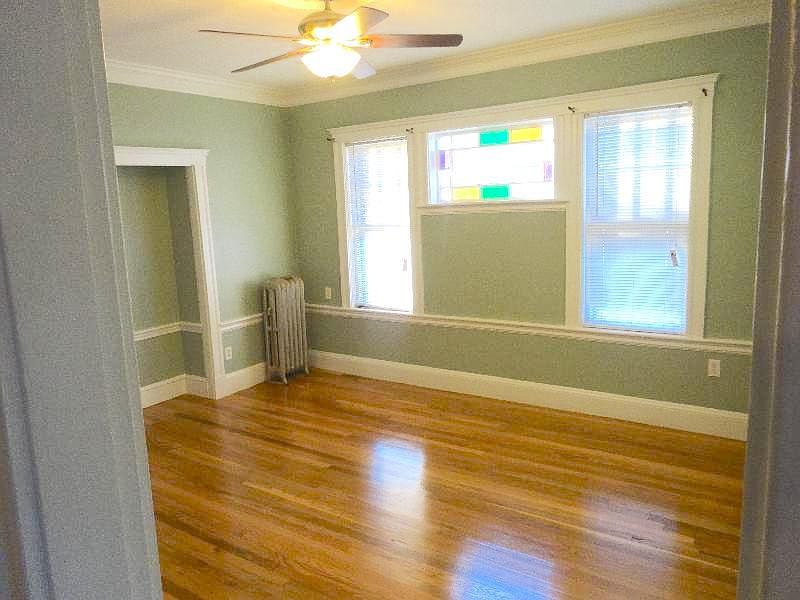 2nd image of 23 Bothwell Rd #2TT