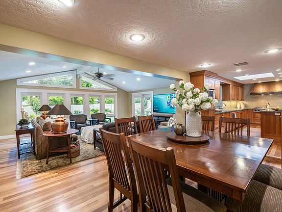 2nd image of 5309 S Baywood Cir