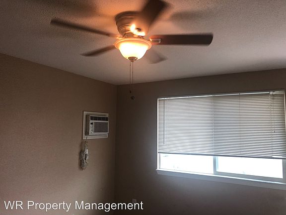 5th image of 221 Wilbur Ave APT 9