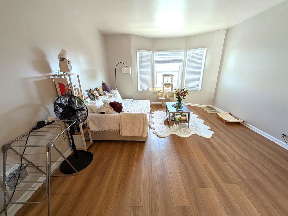 1st image of 543 Masonic Ave #4