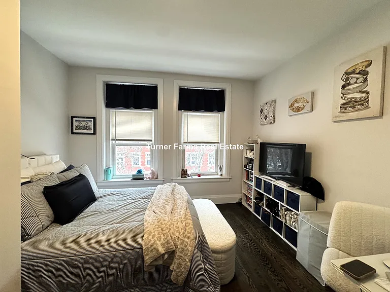 7R Strathmore Rd #3R — Photo 12