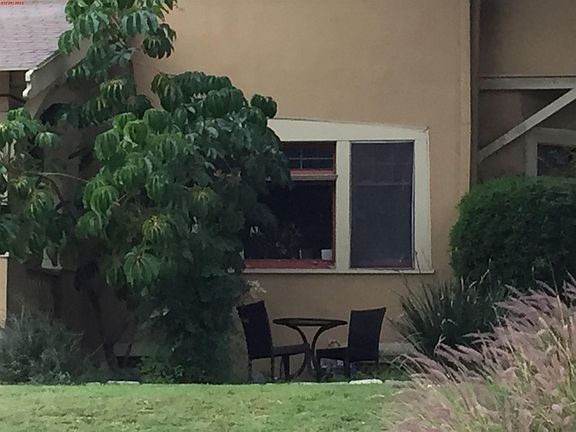 3rd image of 2045 S Oxford Ave