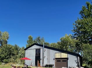 31 Wadhams Rd, Saint Clair, MI 48079