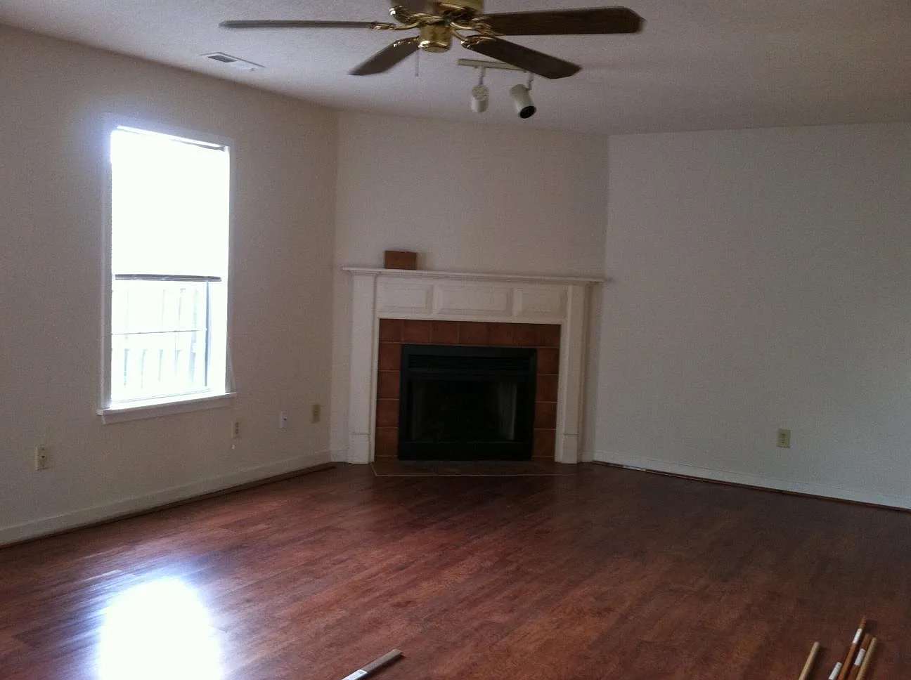 2905 Cathedral Lane — Photo 2