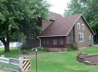 20888 Freeport Rd, Sterling, IL 61081