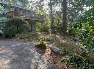 9725 NW Leahy Rd, Portland, OR 97229