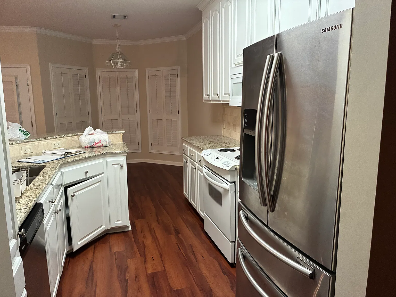 3 bed, 1400 sqft, $2,000 — Photo 2