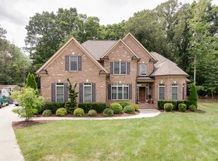 7712 Cedar Chase Dr, Greensboro, NC 27455