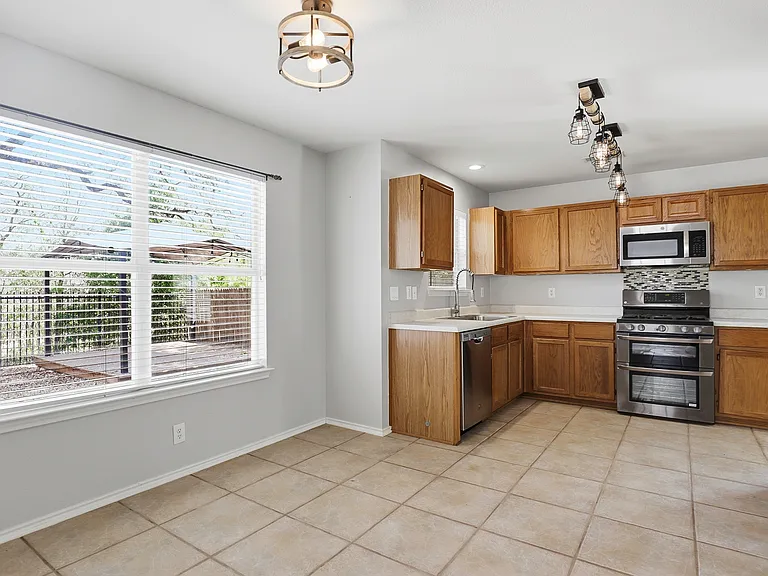 3324 Tumblewood Trl — Photo 5
