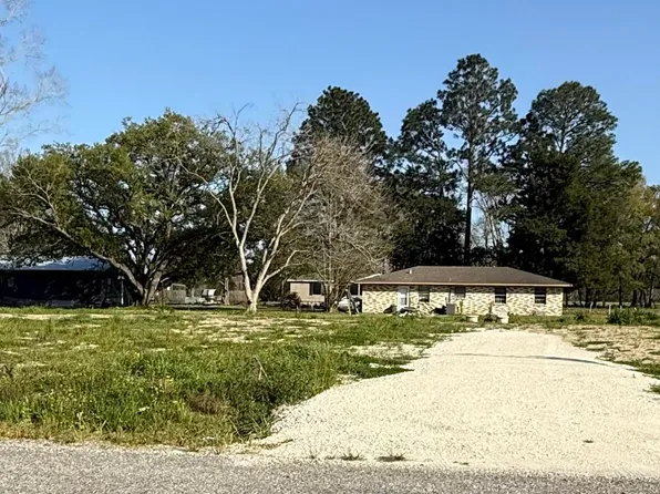 1033 Drauzin Rd, Arnaudville, LA 70512
