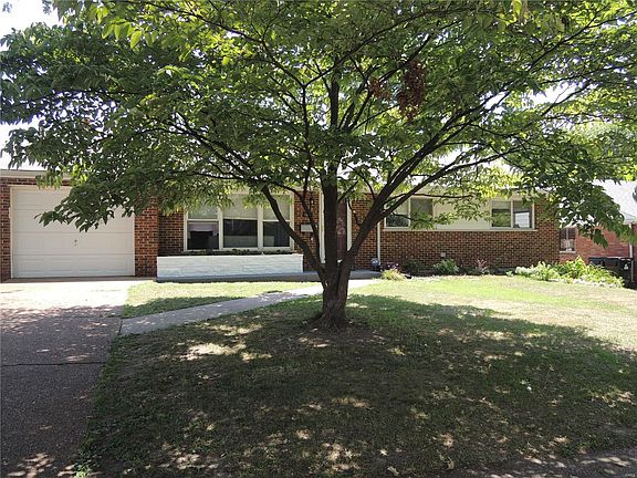 2nd image of 1016 Laval Dr