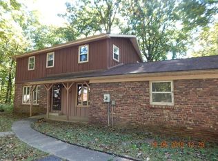 10987 Ole Foxe Rd, Terre Haute, IN 47803