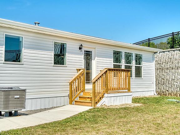 Exterior Image-18-Clayton 100 Duck River Estates