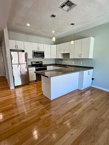 20 Orleans St #301 Photo 1