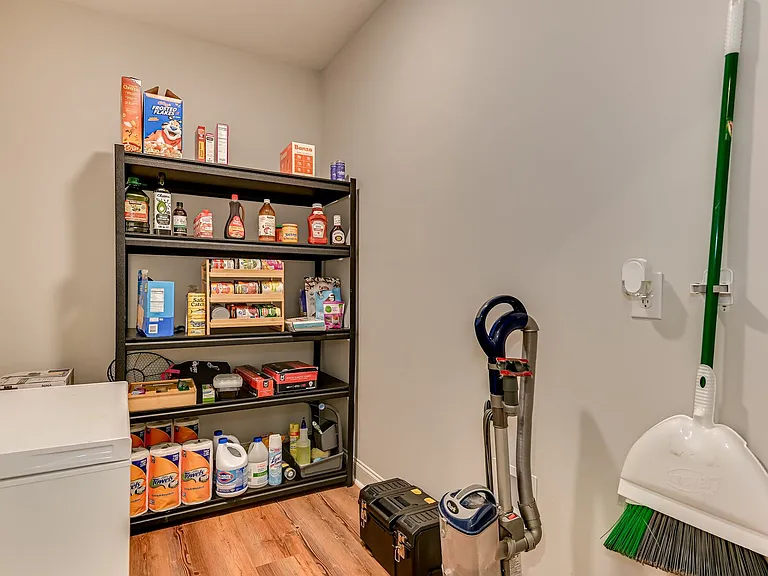 1213 Elbron Dr — Photo 39