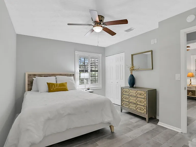 4636 Whimbrel Ln — Photo 24