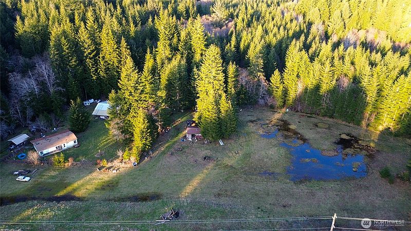 2nd image of 3190 E Hoquiam Road