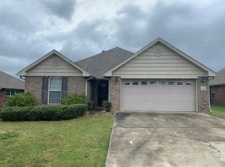 104 Crisfield Cir, Alabaster, AL 35007