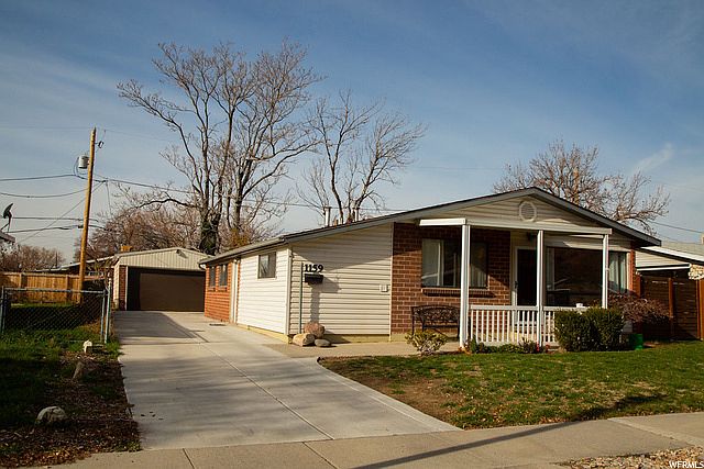 1st image of 1159 N Topaz Dr