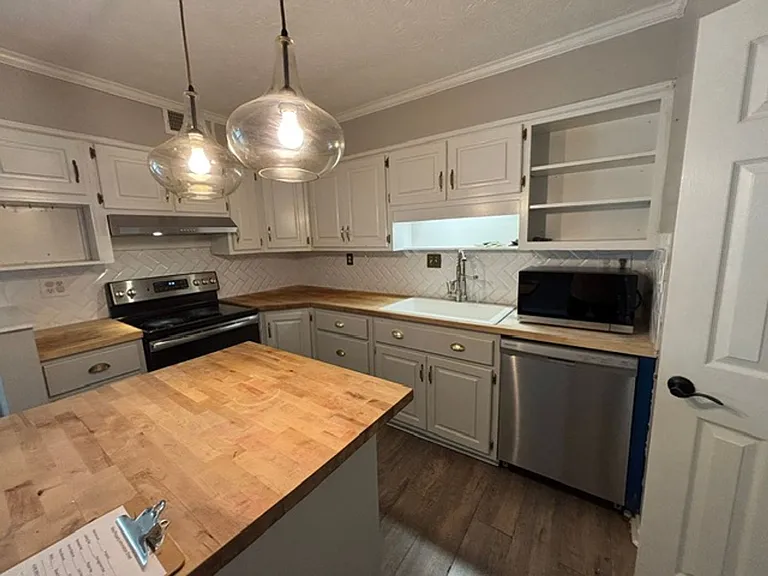 6525 Gregg Dr — Photo 6