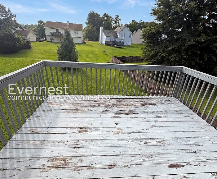 10718 Barberry Dr — Photo 27