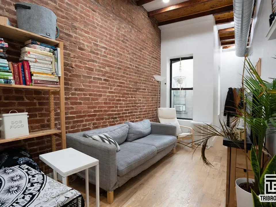 54 Market St #3B