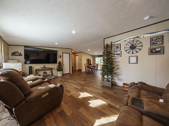 5th image of 5198 N Boswell Rd