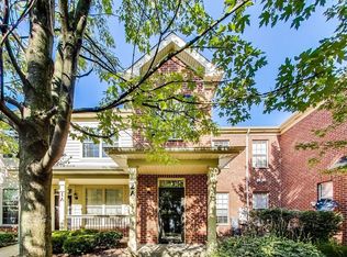 1032 Swift Rd UNIT 2A, Glen Ellyn, IL 60137