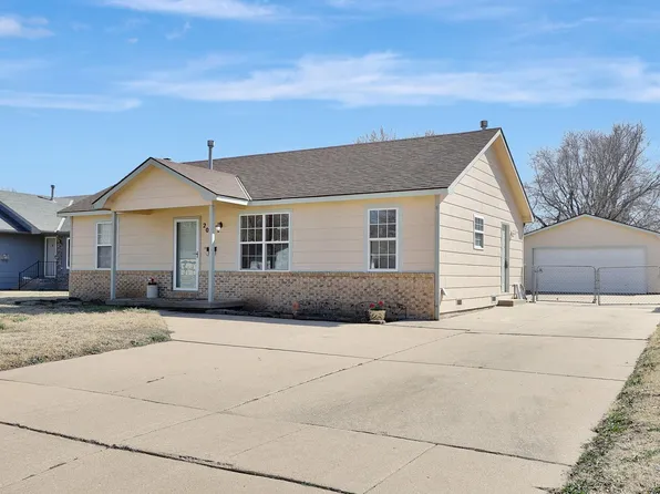 2029 E 53rd St S, Wichita, KS 67216