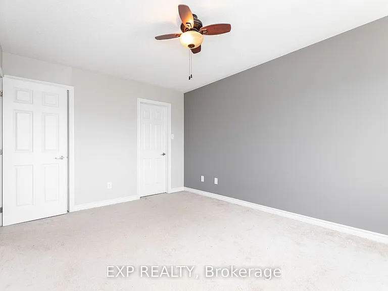 960 Messor Cres — Photo 23