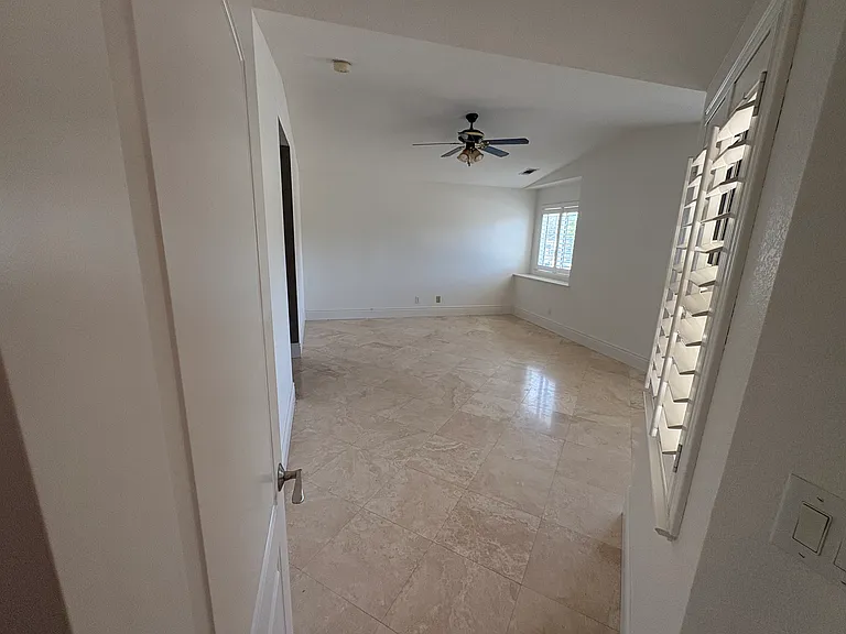 2235 Ventnor Ln — Photo 24