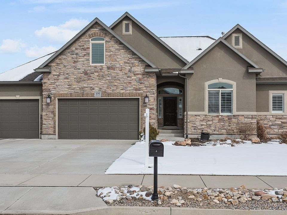 1st image of 10393 S Walnut Canyon Ln
