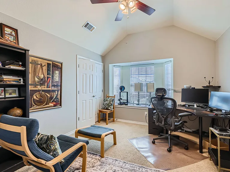1318 Plum Valley Dr — Photo 21
