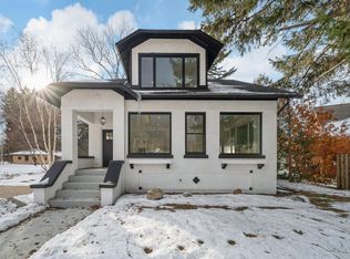 312 S Whittaker St, New Buffalo, MI 49117