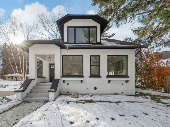 312 S Whittaker St, New Buffalo, MI 49117