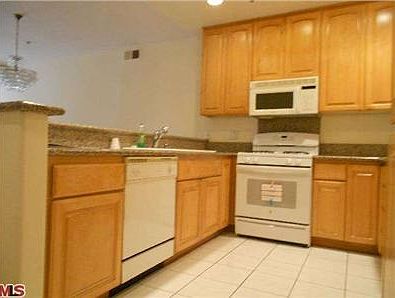 2nd image of 1211 S Shenandoah St APT 101
