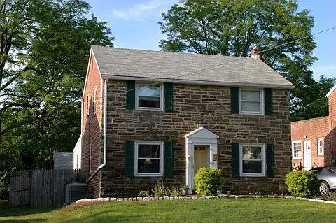33 School Ln photo 1