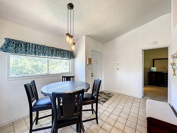 5th image of 114 Beach Park Ln #24