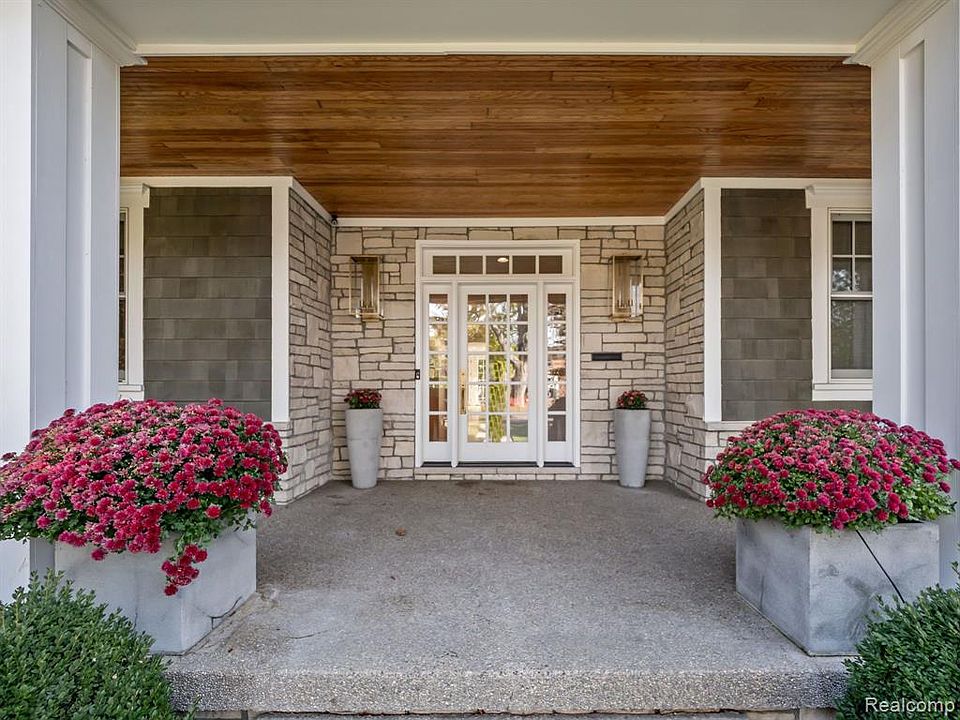 1076 Fairfax Ave, Birmingham, MI 48009 MLS 20230088155 Zillow