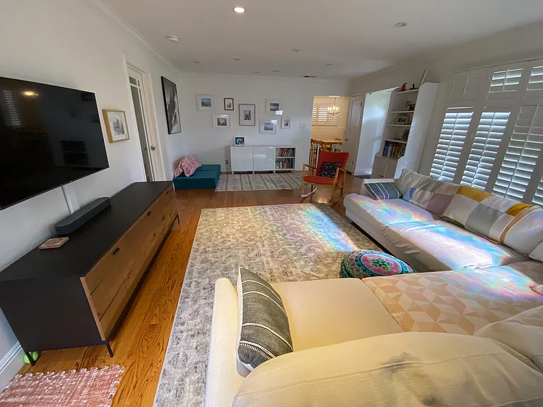 1193 Lennon Way — Photo 3