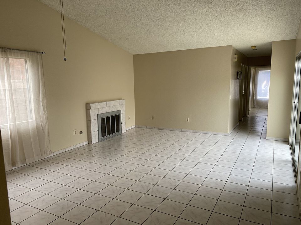 1st image of 11439 Larchwood Dr