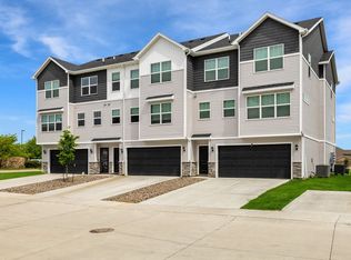 156 NE 24th Ln, Ankeny, IA 50021