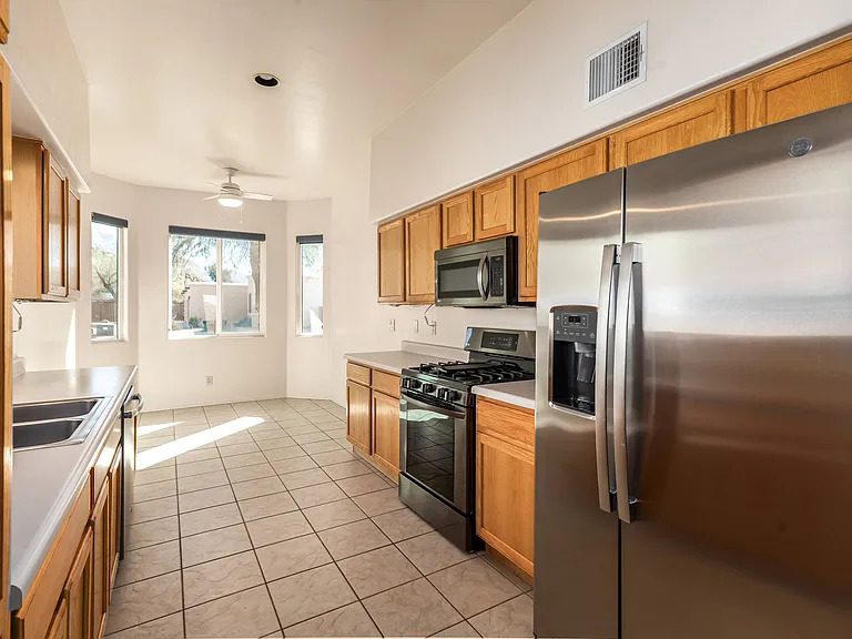 8119 N Peppersauce Dr — Photo 12