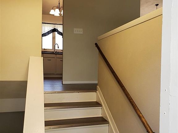 2nd image of 5325 31st Avenue Ct