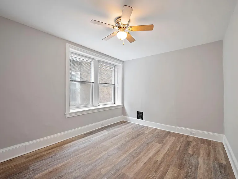 4523 Baker St — Photo 6