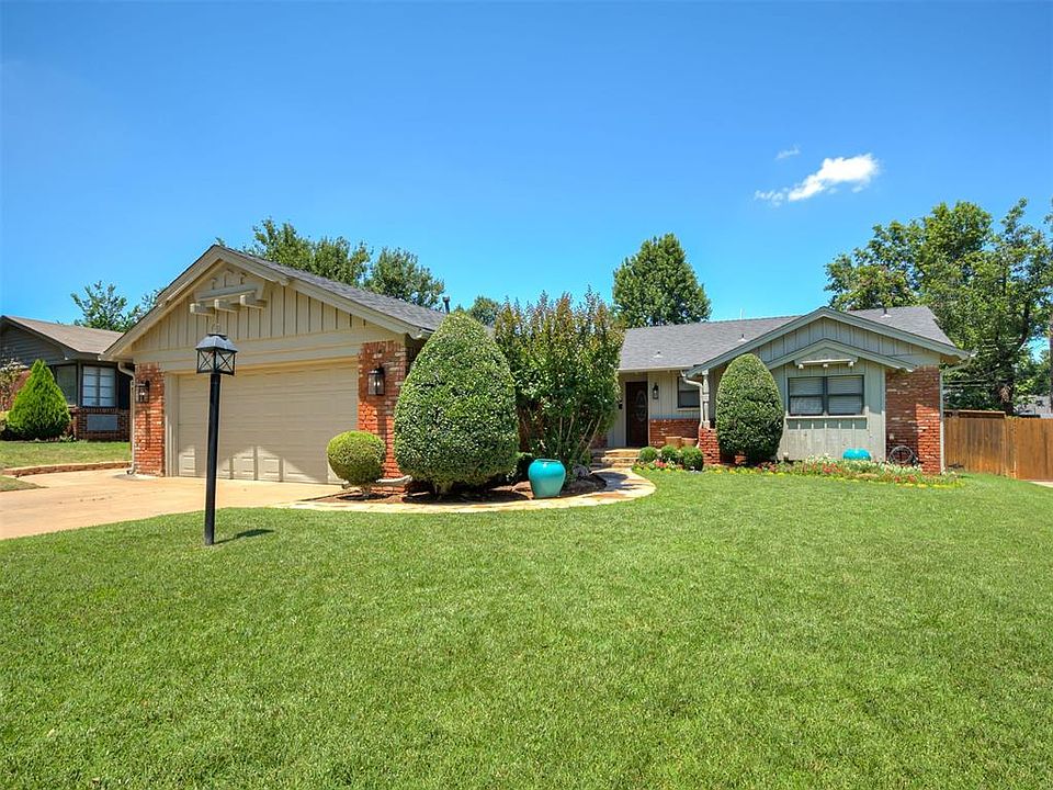 1st image of 2725 Warwick Dr